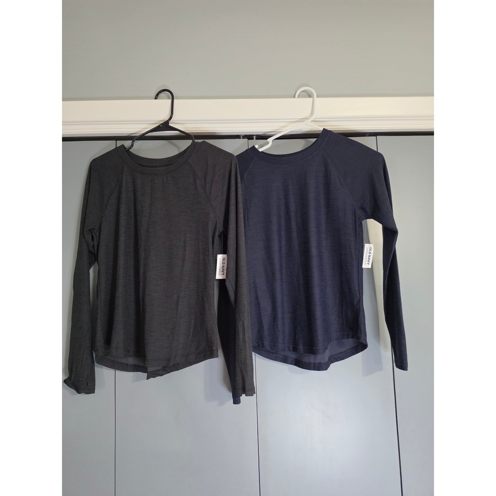 NWT Old Navy Active Breathe ON Go-Dry Tops Small Gray Navy 2 Pack Long Sleeve